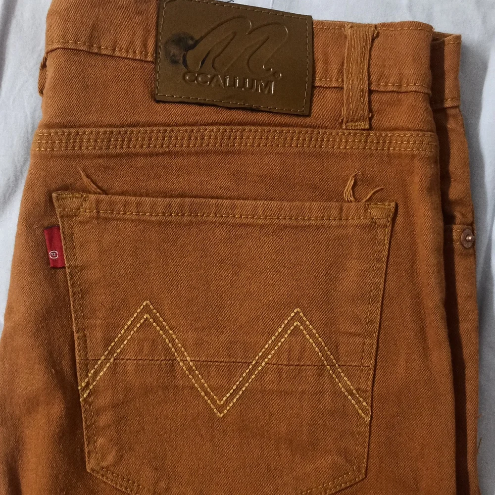 Chinos - Picture 5 of 7